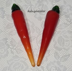 Hand-Blown Art Glass Set of 2 Red Chili Pepper Pair Murano Style Kitchen Decor